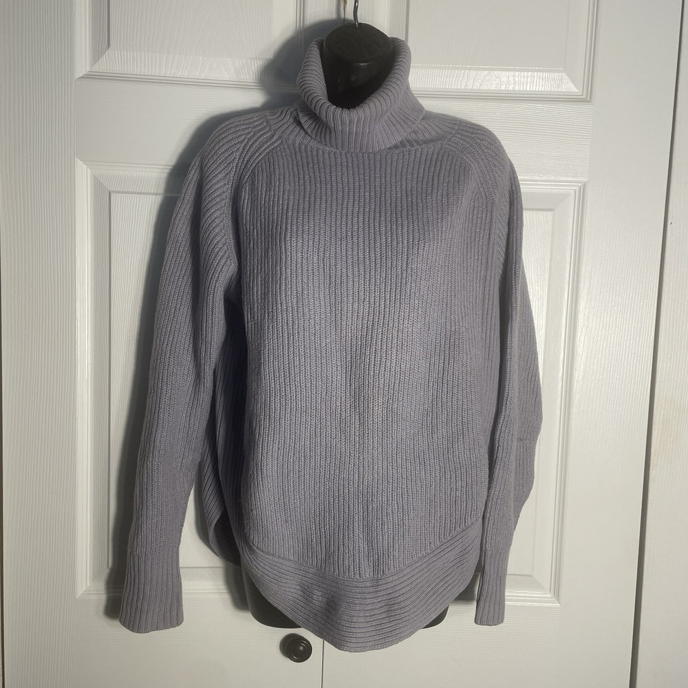 Aritzia Wilfred Free Turtleneck 100% Wool Sweater‎ Women L Lavender Ribbed Knit